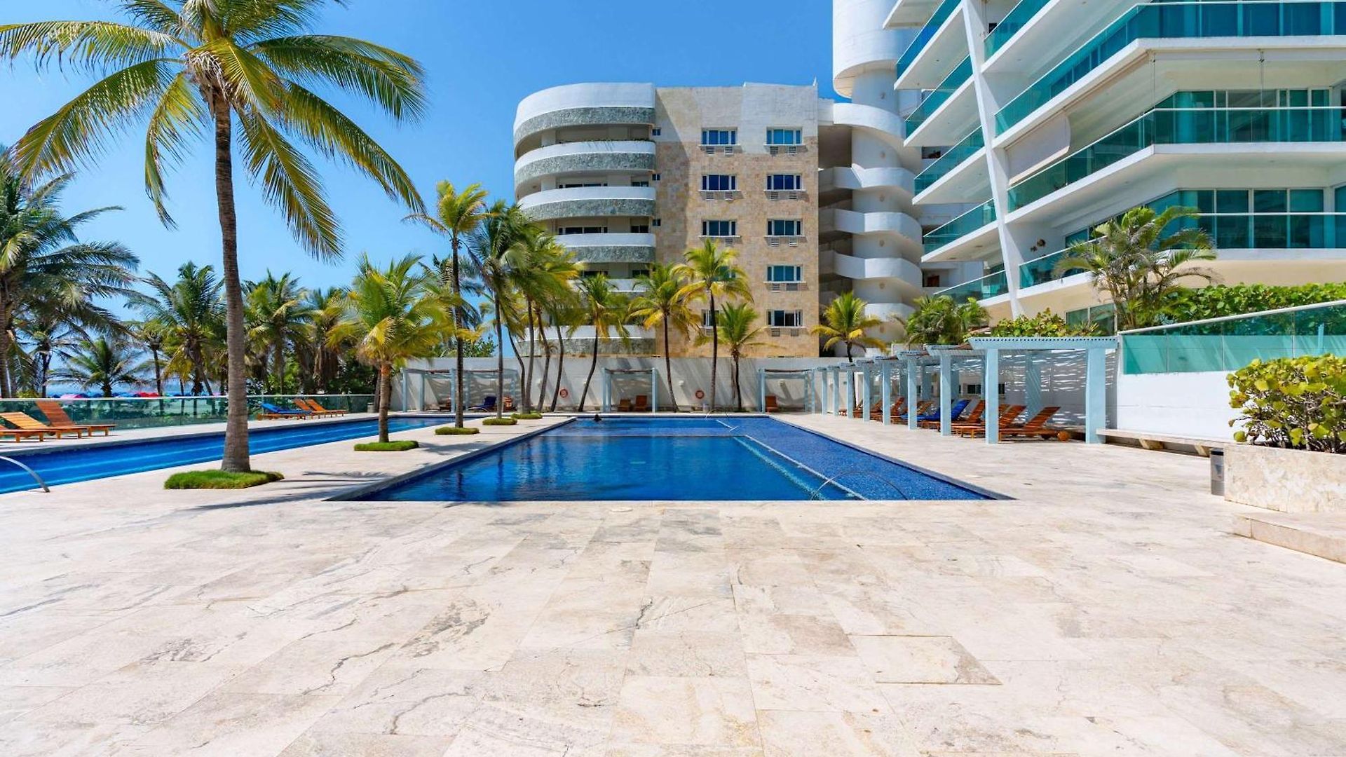Deluxe 2br With Terrace In Morros Apartamento
