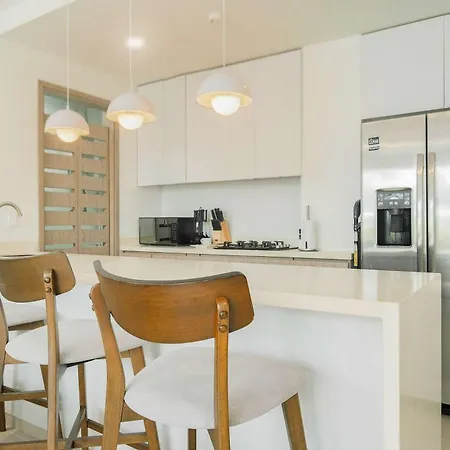 Deluxe 2br With Terrace In Morros *